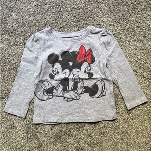 5/$15 Old Navy Gray Long Sleeve Tee with Mickey and Minnie